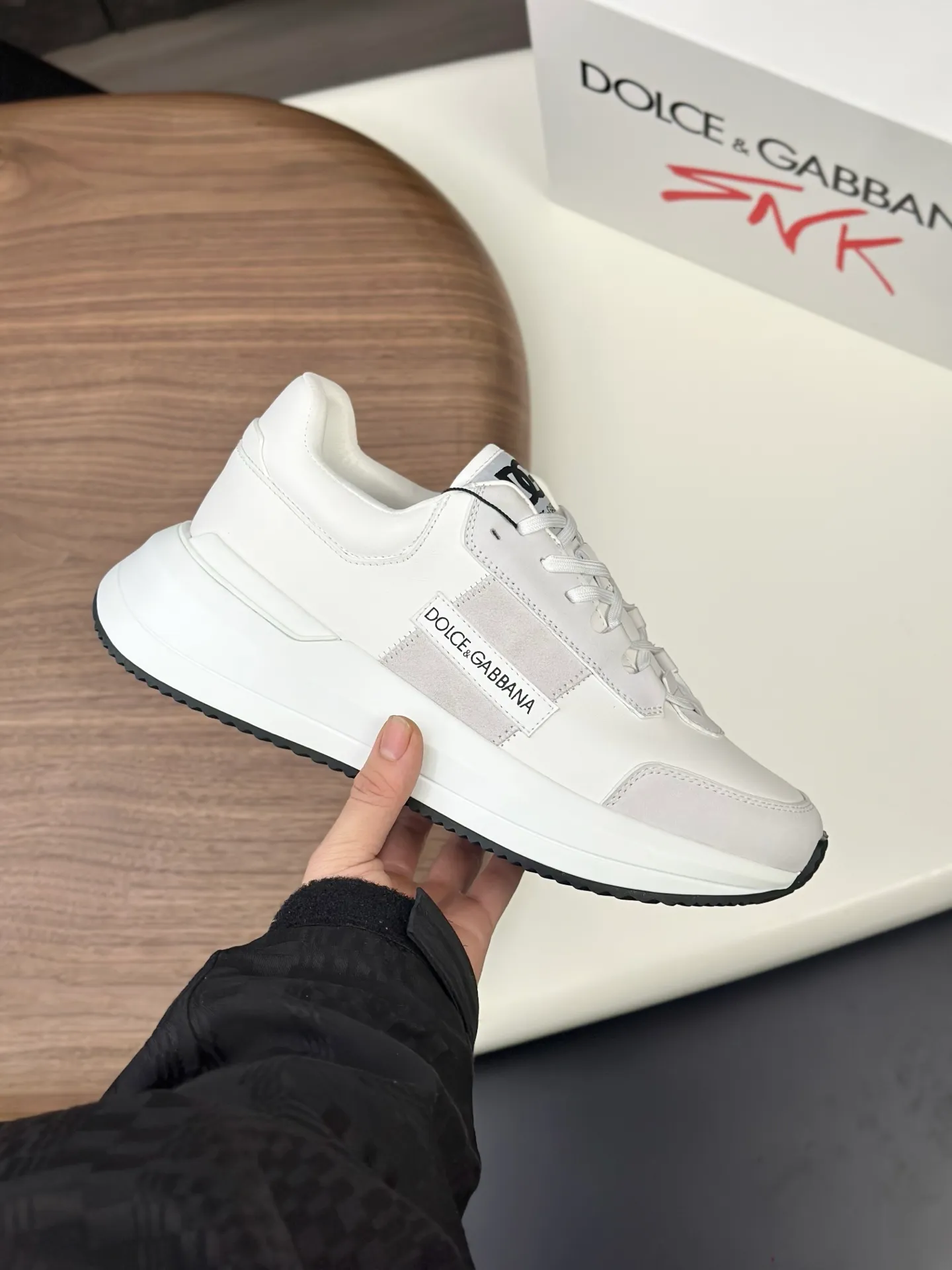 💰780••New arrivals••Dolce&Gabbana••DG✔️High-end men’s sports•casual shoes. Original goods from top counters. Original imported cowhide, multi-material splicing design ➕Imported cowhide lining, cowhide feet ➕Original TPR elastic outsole.  Size: 39-44 (38, 45 customized)